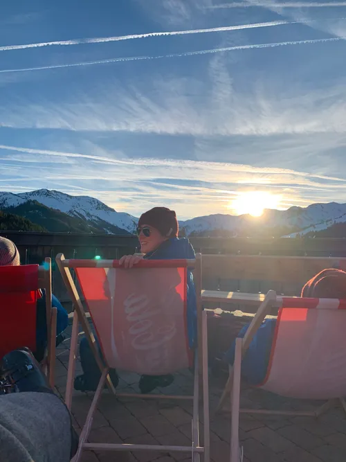 Sonnenuntergang auf einer Hütte in Saalbach
