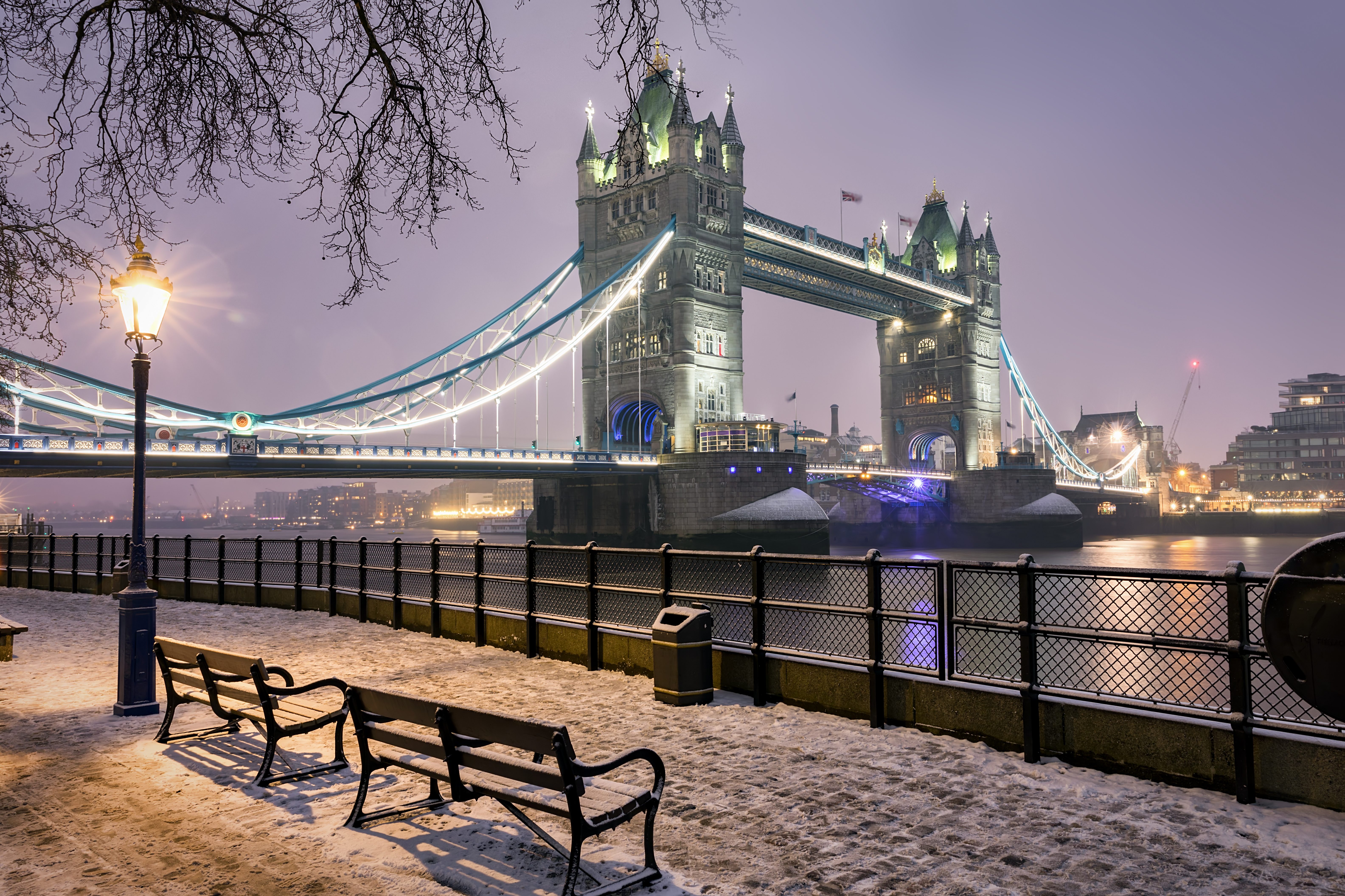 London Bridge Winter