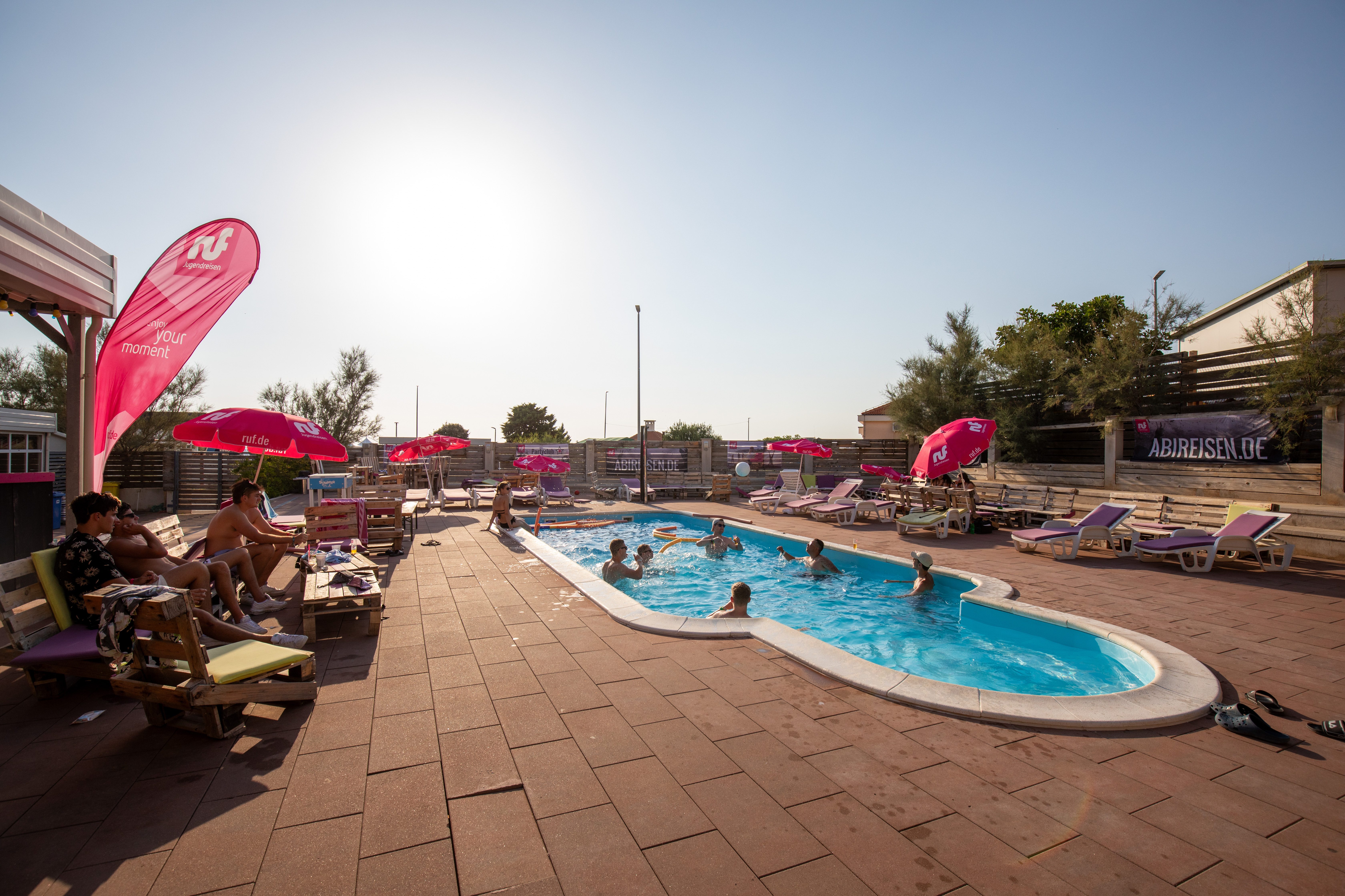 Pool im Partyclub Zrce