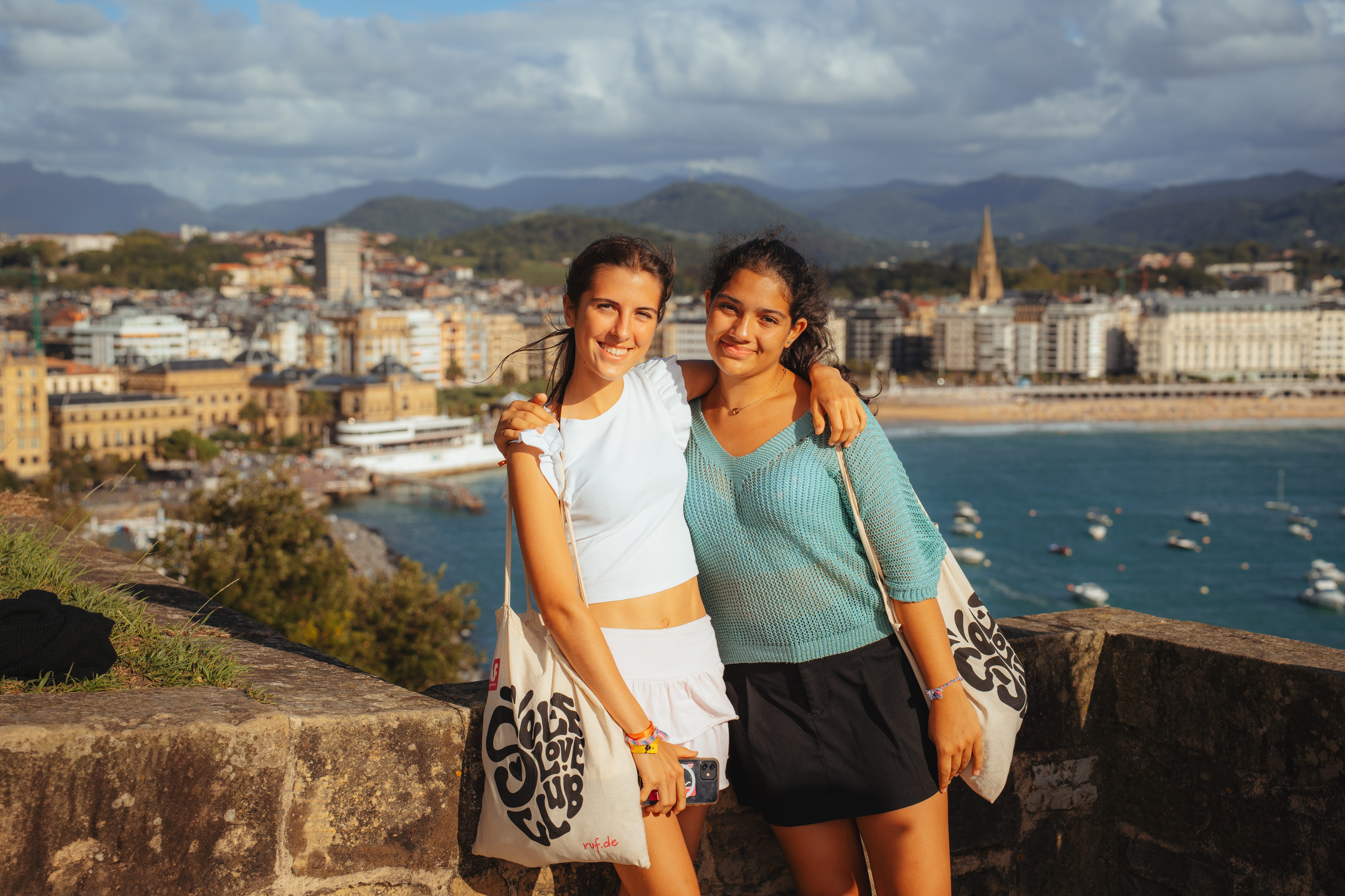 Mädchen beim Sightseeing