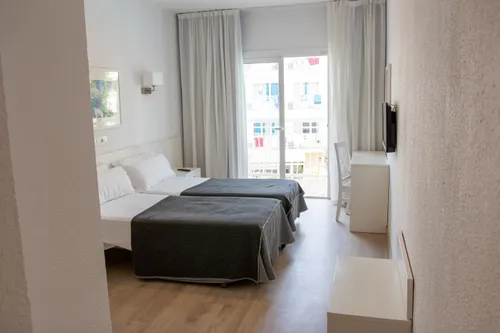 Zweibettzimmer im Hotel Garbi Park