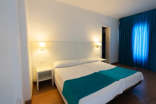 Zweibettzimmer im Hotel Villa Garbi