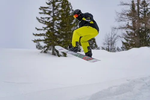 Snowboarder auf der Piste