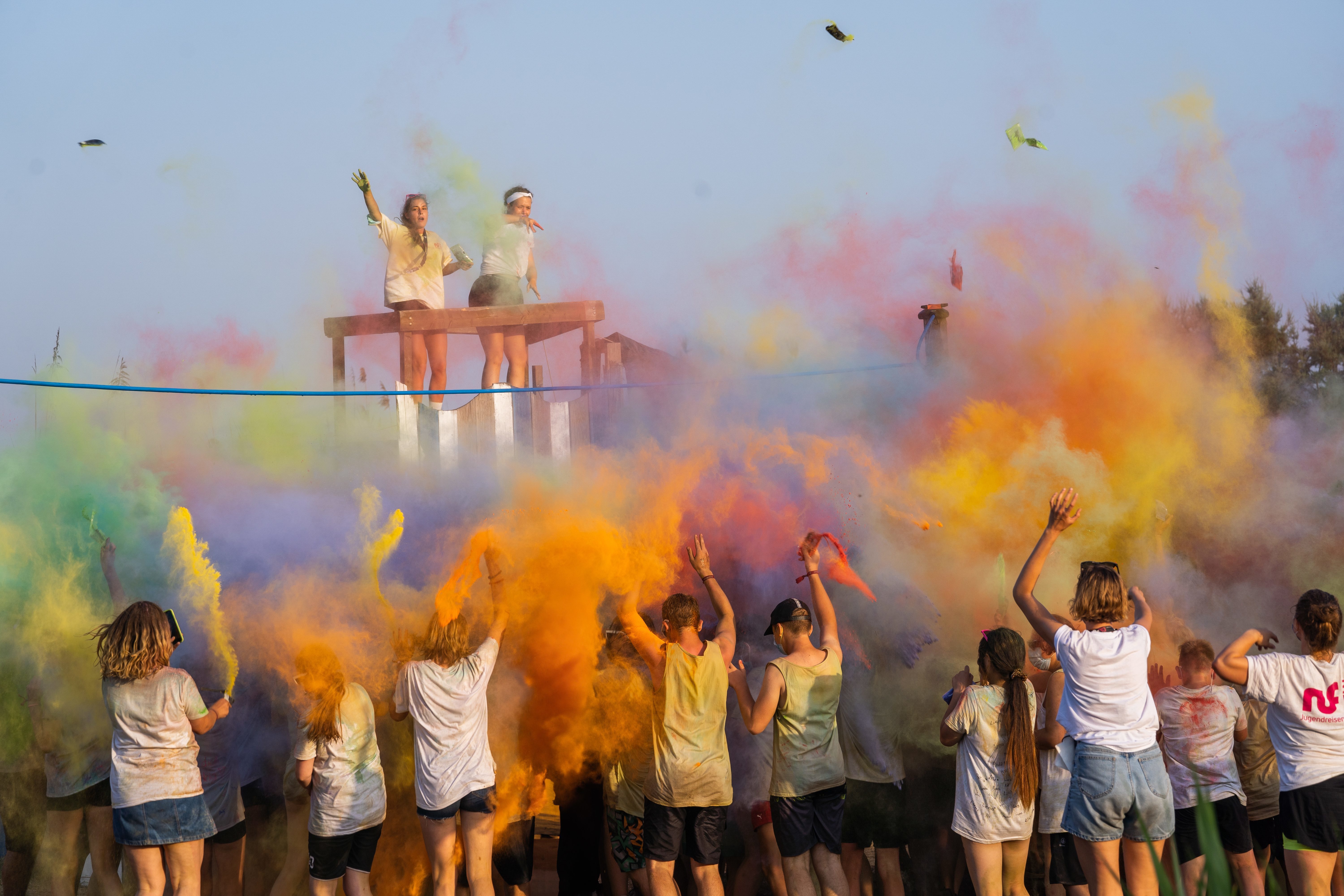Party beim Holi Festival im Friendsclub