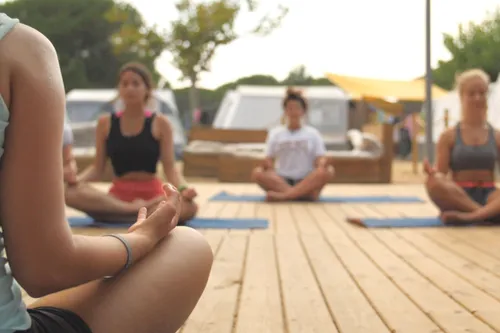 Yoga im Camp